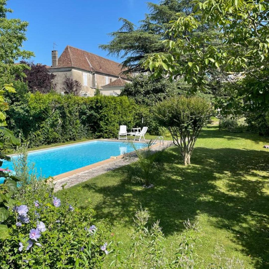 Jardin Des Remparts Bed & Breakfast Orthez Exterior foto