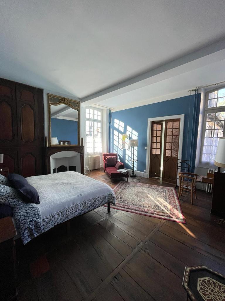 Jardin Des Remparts Bed & Breakfast Orthez Exterior foto