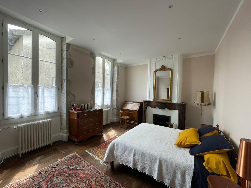 Jardin Des Remparts Bed & Breakfast Orthez Exterior foto