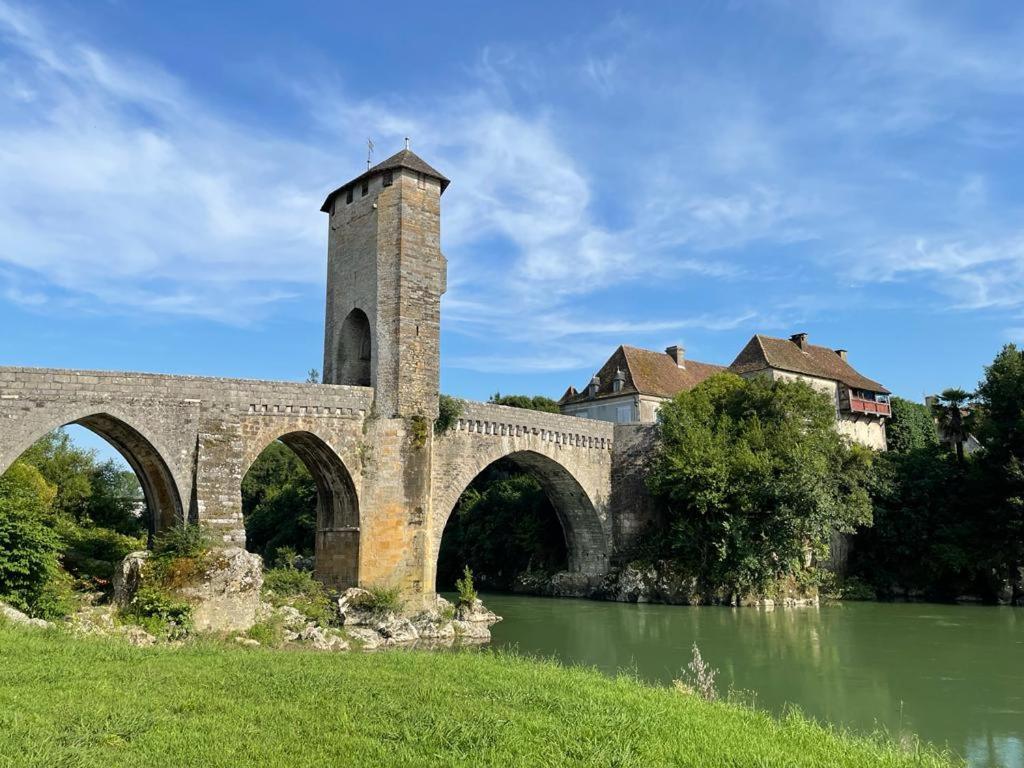 Jardin Des Remparts Bed & Breakfast Orthez Exterior foto