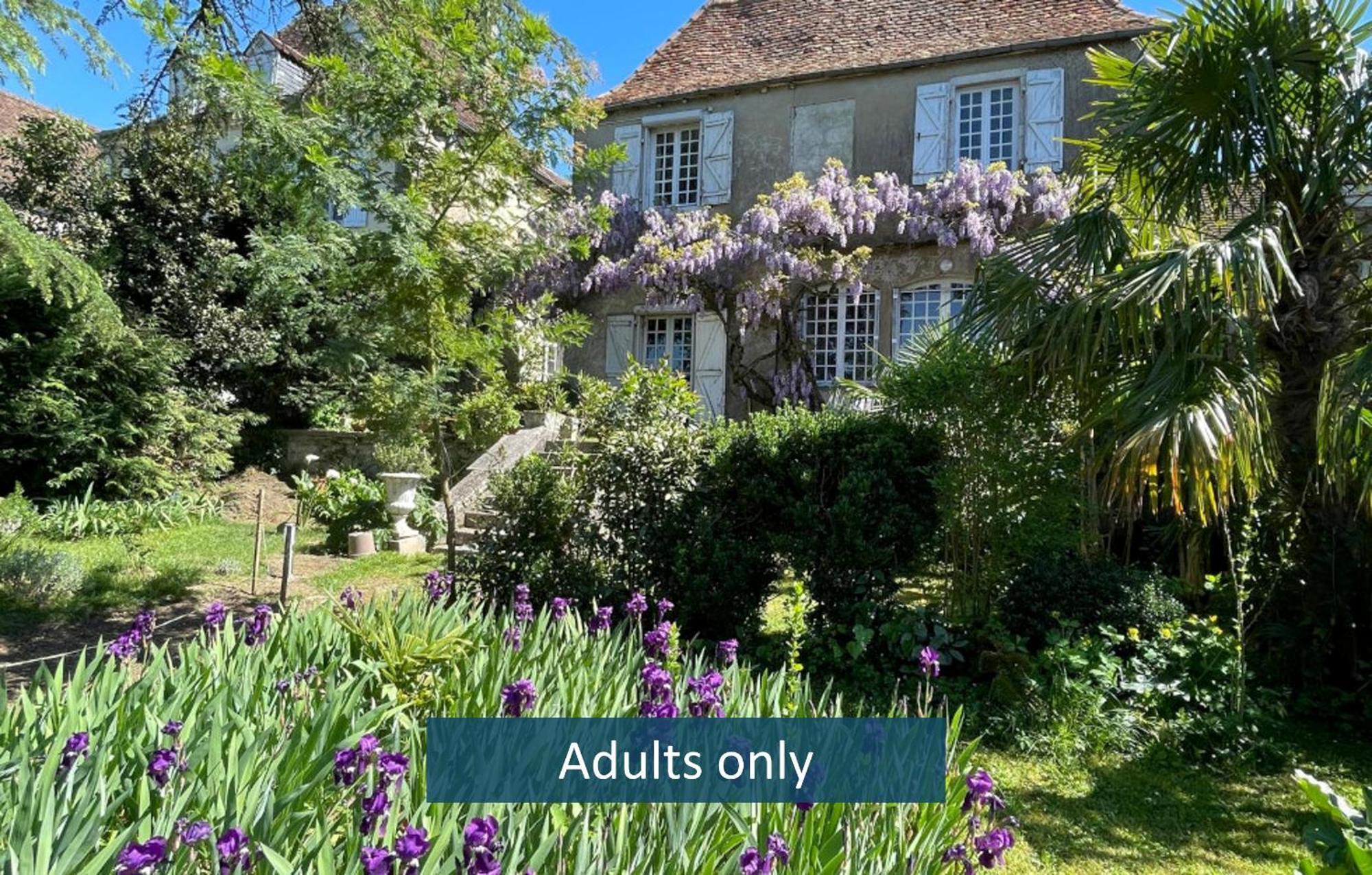 Jardin Des Remparts Bed & Breakfast Orthez Exterior foto